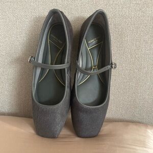 Kenneth Cole Charcoal Women's Flats